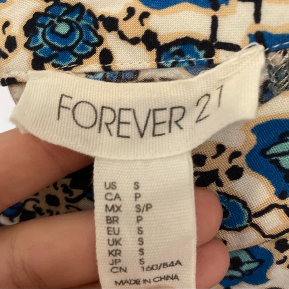 Open back crop - Picture 3 of 3